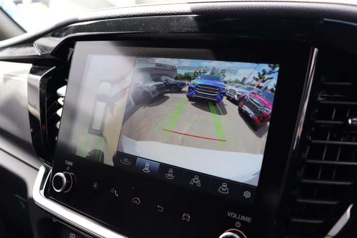 2025 Isuzu MU-X LS-T