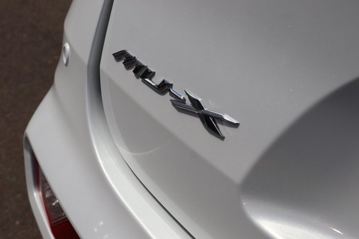 2025 Isuzu MU-X LS-T