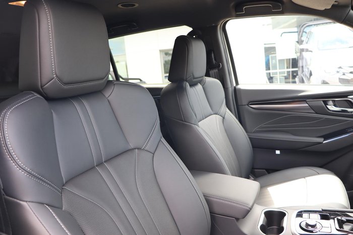 2025 Isuzu MU-X LS-T