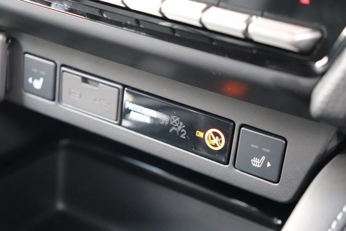 2025 Isuzu MU-X LS-T