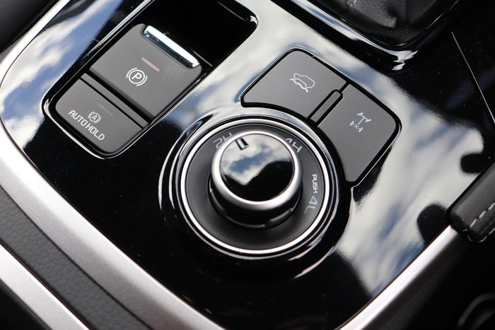 2025 Isuzu MU-X LS-T