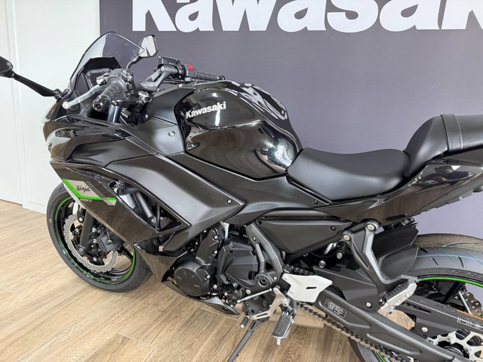 2025 Kawasaki 2025 Kawasaki 650CC Ninja 650 GREEN