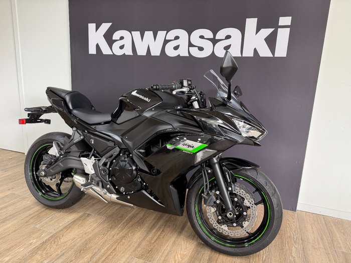 2025 Kawasaki 2025 Kawasaki 650CC Ninja 650 GREEN