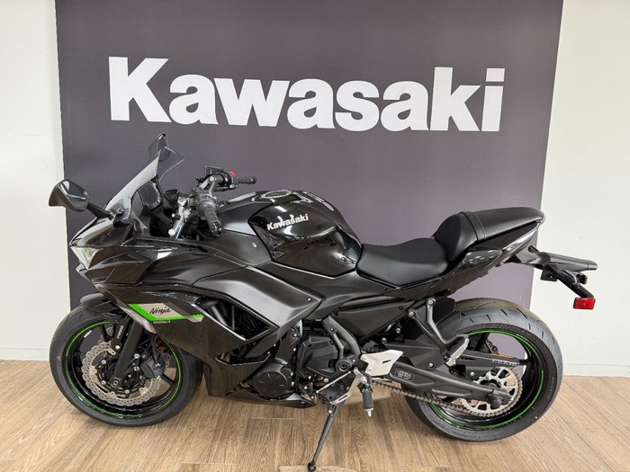 2025 Kawasaki 2025 Kawasaki 650CC Ninja 650 GREEN