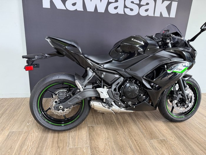 2025 Kawasaki 2025 Kawasaki 650CC Ninja 650 GREEN