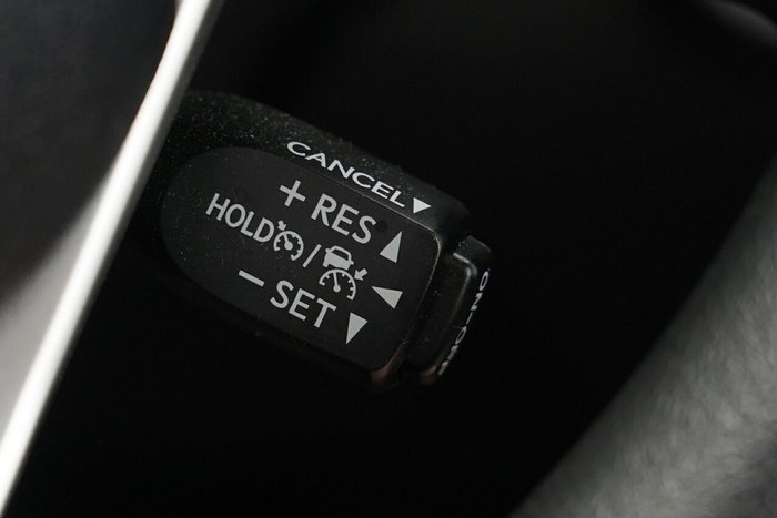 2025 Toyota Hilux SR 48V