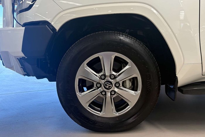 2024 Toyota Landcruiser VX