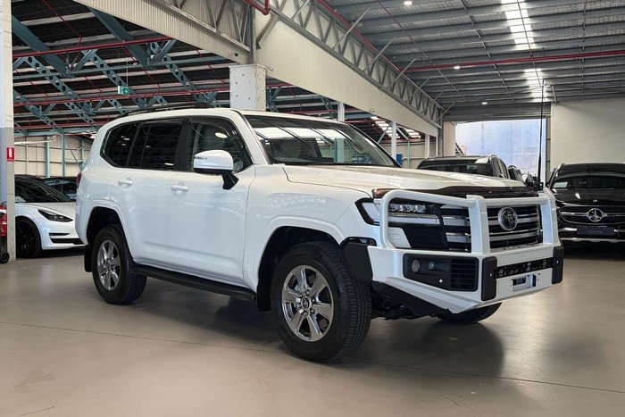 2024 Toyota Landcruiser VX