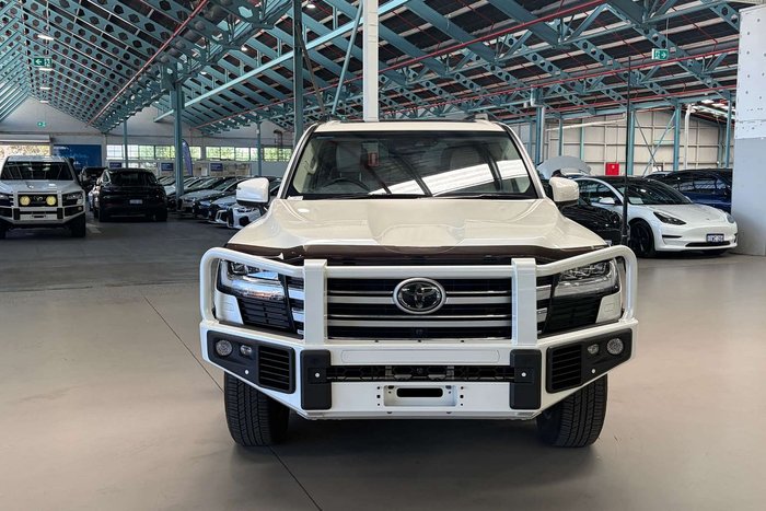 2024 Toyota Landcruiser VX
