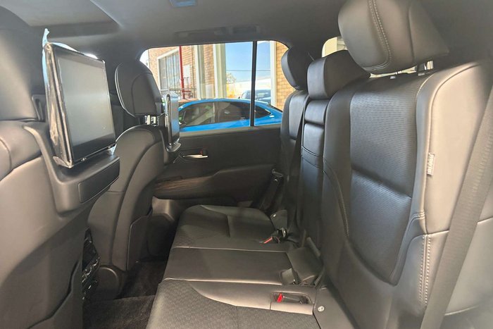 2024 Toyota Landcruiser Sahara