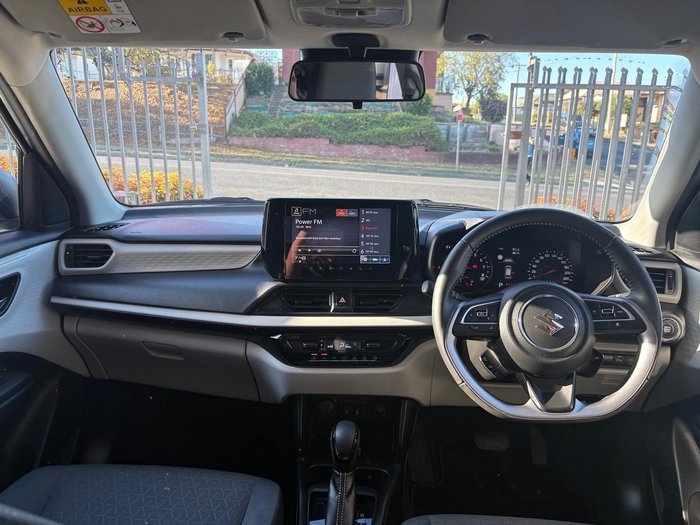 2025 Suzuki Swift Hybrid Plus