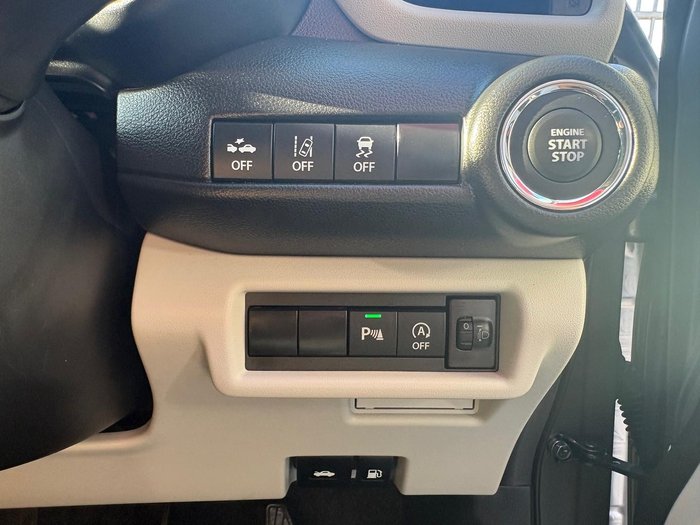 2025 Suzuki Swift Hybrid Plus