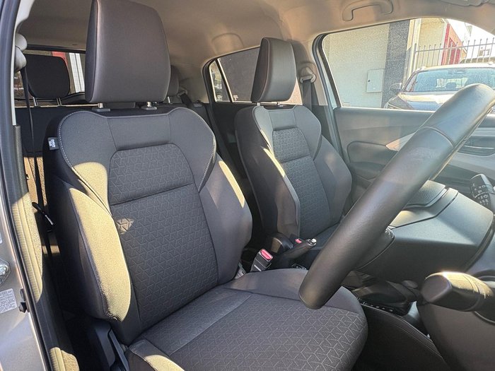 2025 Suzuki Swift Hybrid Plus