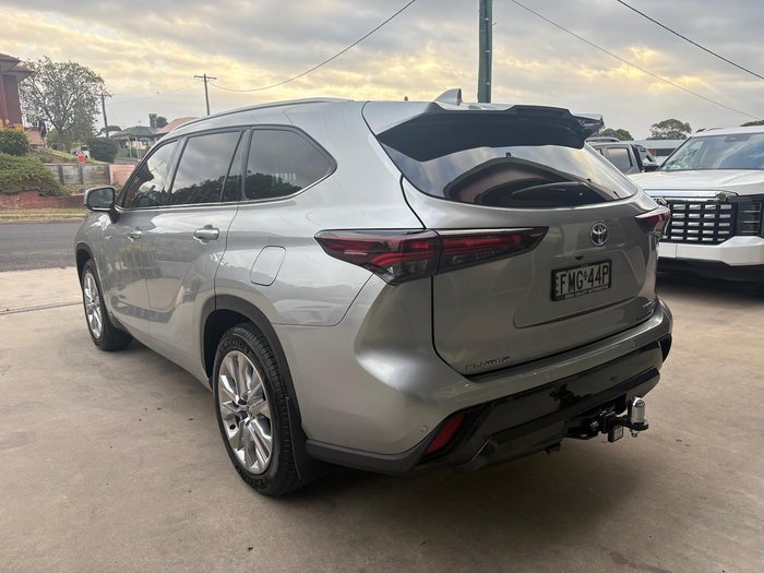 2024 Toyota Kluger Grande