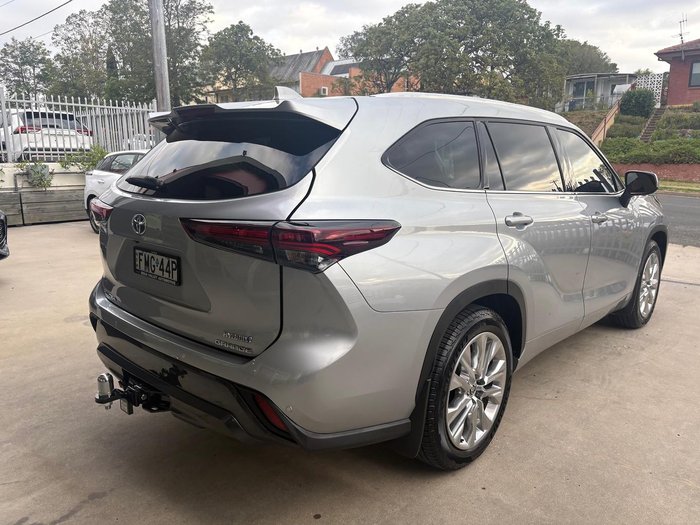 2024 Toyota Kluger Grande