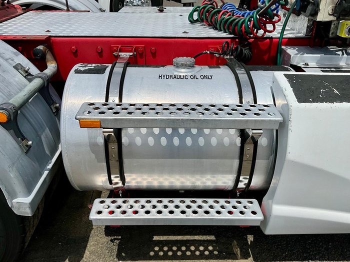 2012 Kenworth T400 Series KENWORTH T403