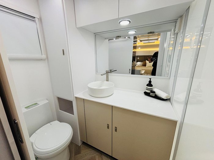 2025 Wonderland RV Solara Composite 18'06