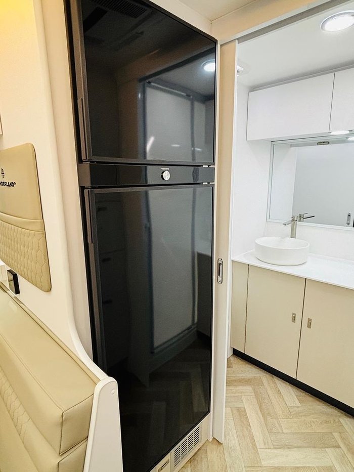 2025 Wonderland RV Solara Composite 18'06