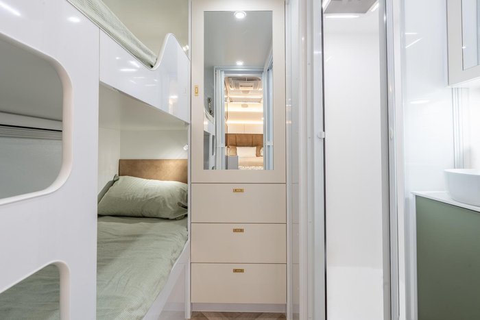 2025 Wonderland RV Solara Composite 2 Bunk