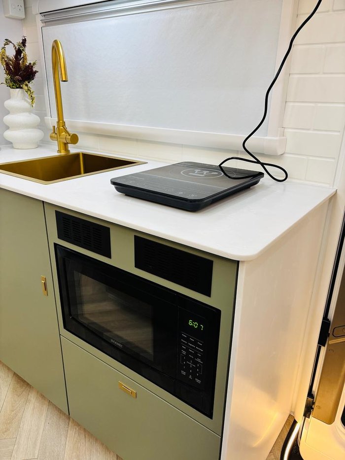 2025 Wonderland RV Solara Composite 2 Bunk