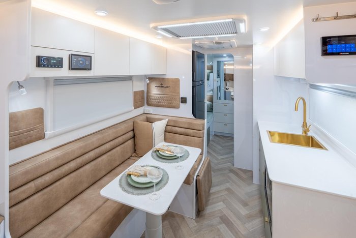 2025 Wonderland RV Solara Composite 2 Bunk