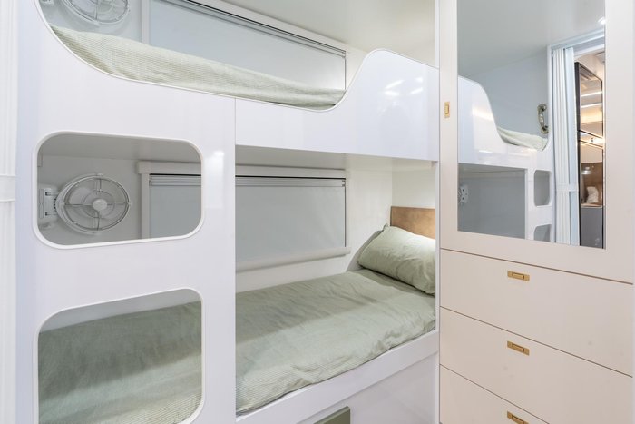 2025 Wonderland RV Solara Composite 2 Bunk