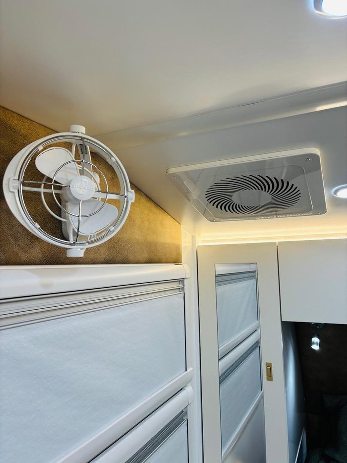 2025 Wonderland RV Solara Composite 2 Bunk