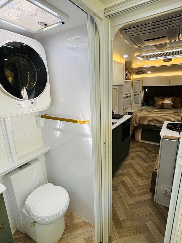 2025 Wonderland RV Solara Composite 2 Bunk