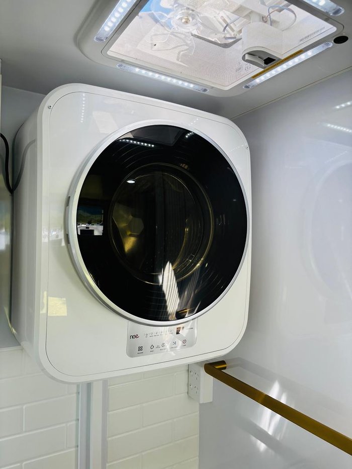 2025 Wonderland RV Solara Composite 2 Bunk