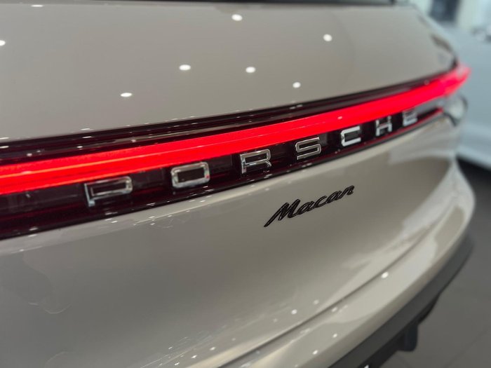 2024 Porsche Macan