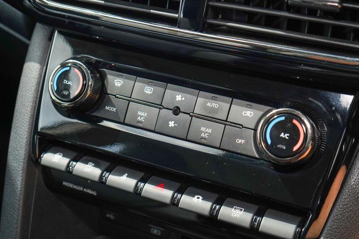 2025 Mahindra XUV700 AX7L