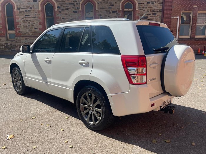 2015 Suzuki Grand Vitara Navigator