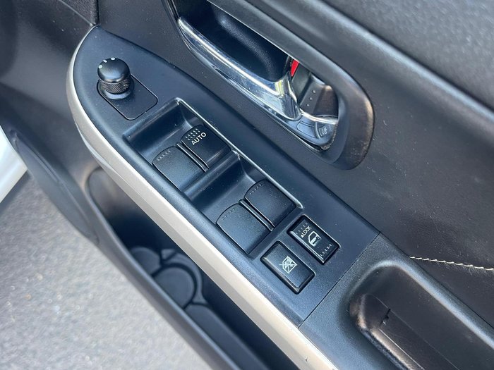 2015 Suzuki Grand Vitara Navigator