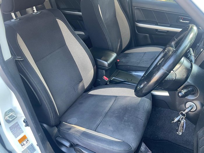 2015 Suzuki Grand Vitara Navigator