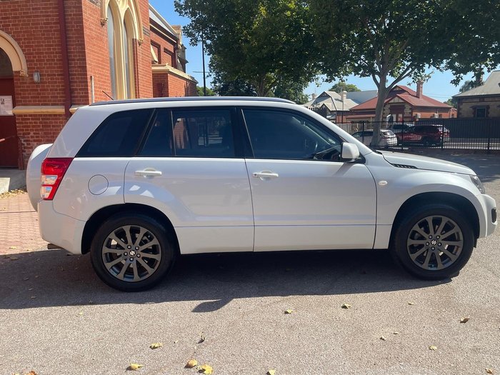 2015 Suzuki Grand Vitara Navigator