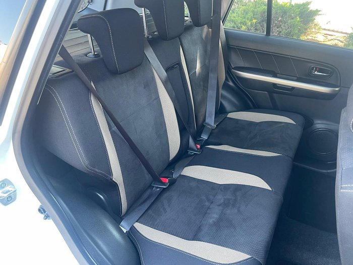 2015 Suzuki Grand Vitara Navigator