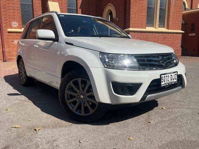 2015 Suzuki Grand Vitara Navigator