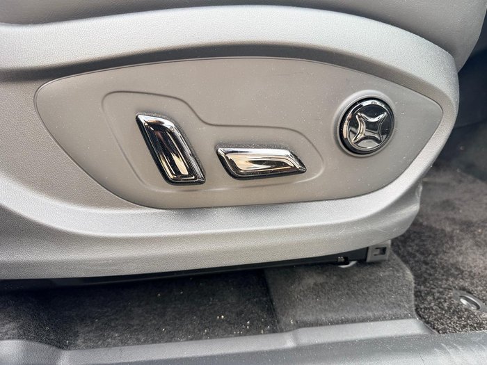 2025 MG QS Essence IS31 MY25 AWD Pearl White