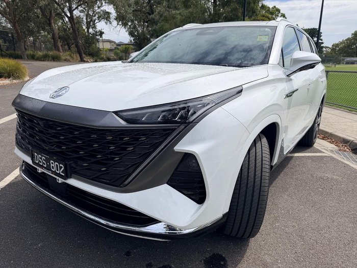 2025 MG QS Essence IS31 MY25 AWD Pearl White