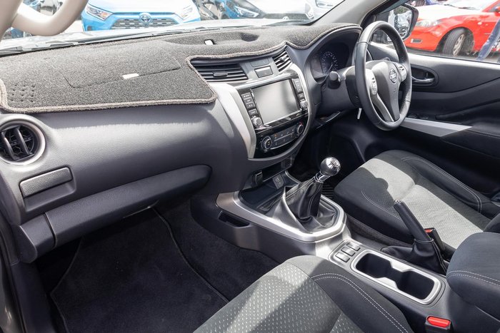 2019 Nissan Navara ST