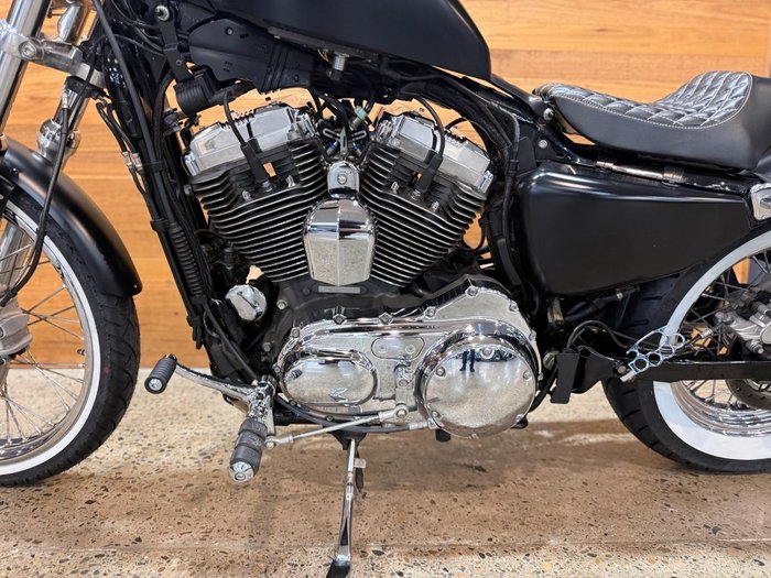 2014 Harley-davidson XL1200V SEVENTY-TWO Black