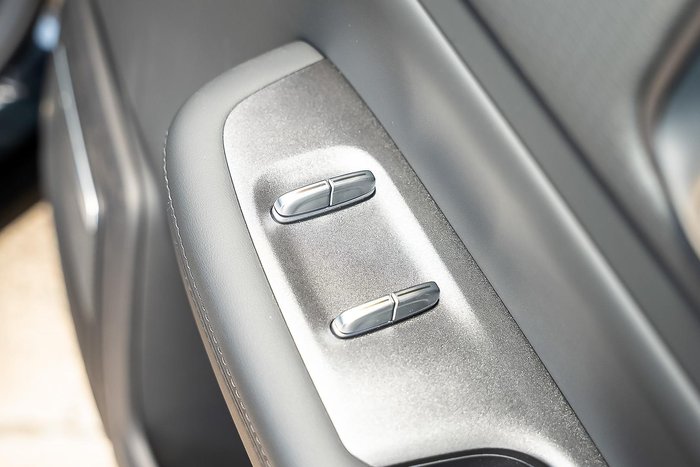 2025 Jaecoo J7 SHS Track