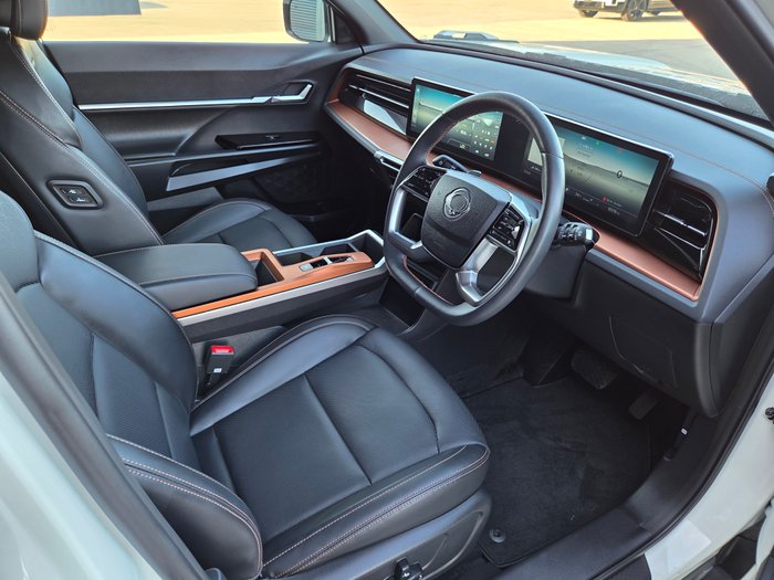 2024 KGM SsangYong Torres Ultimate