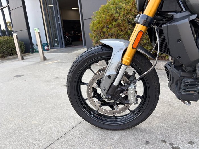 2020 Indian FTR 1200 S THUNDER BLACK PEARL Grey