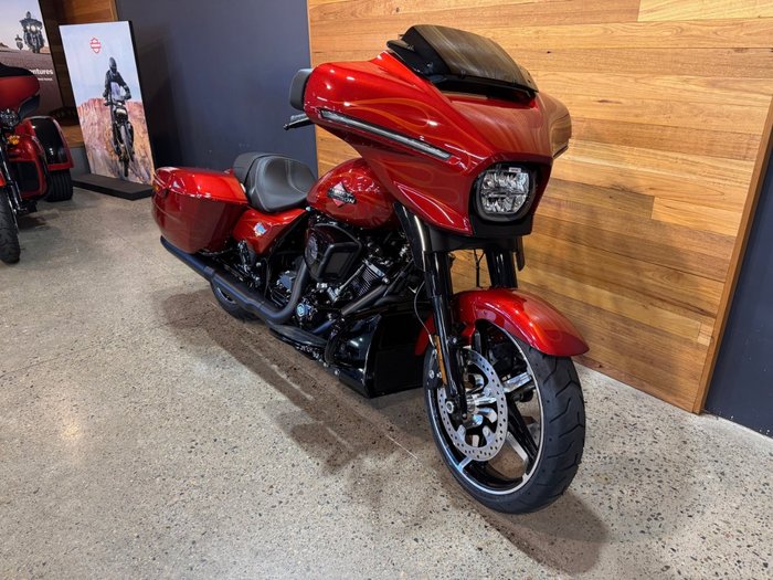 2025 Harley-davidson FLHX STREET GLIDE (117) Whiskey Firestorm