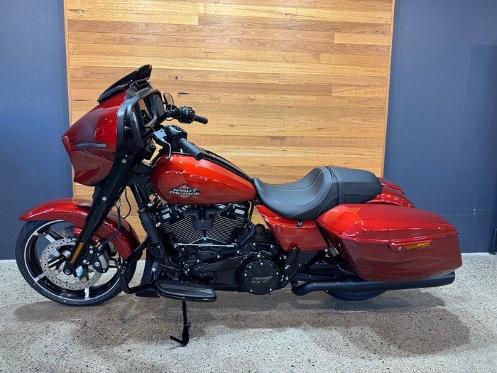 2025 Harley-davidson FLHX STREET GLIDE (117) Whiskey Firestorm