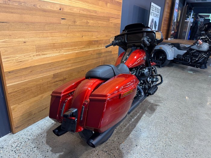 2025 Harley-davidson FLHX STREET GLIDE (117) Whiskey Firestorm