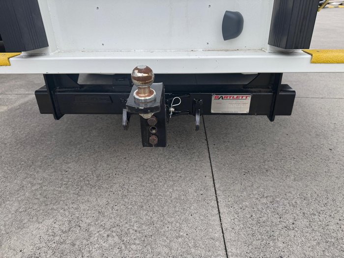 2022 Isuzu Frr 110/240 Amt 110/240 freight pak