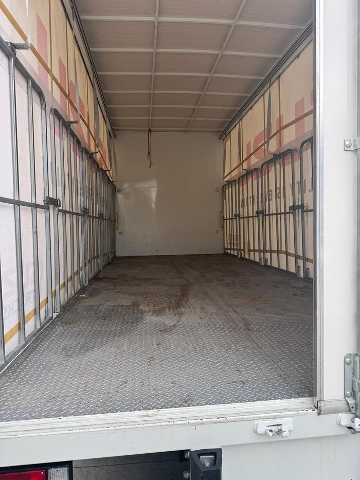 2022 Isuzu Frr 110/240 Amt 110/240 freight pak