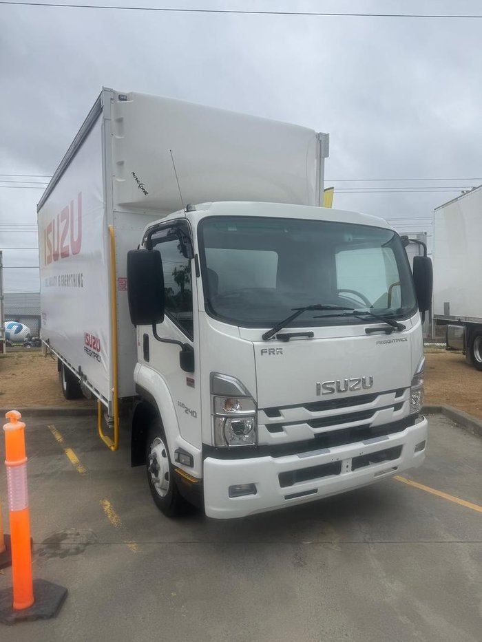 2022 Isuzu Frr 110/240 Amt 110/240 freight pak